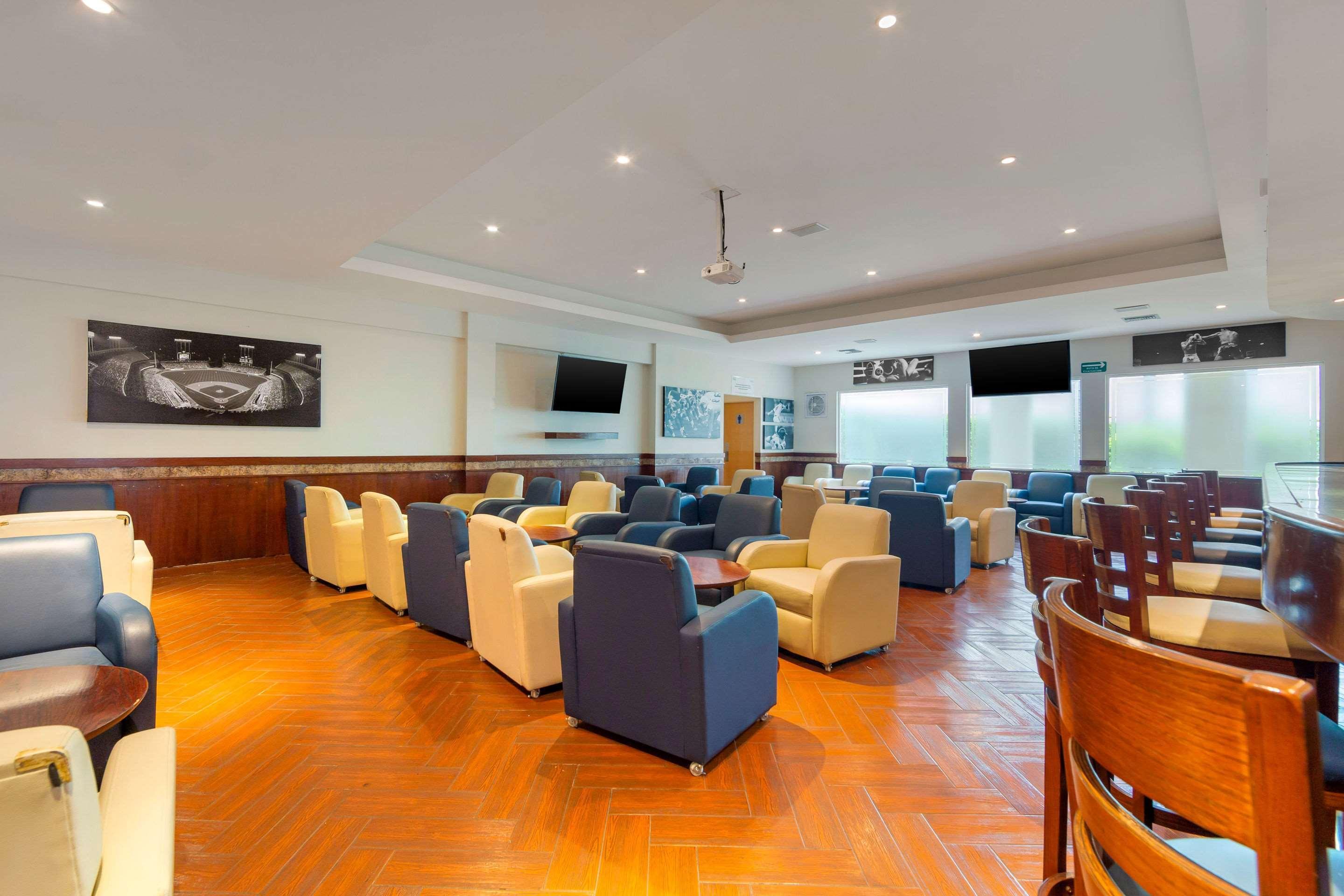 Comfort Inn Monterrey Norte San Nicolas de los Garza Bagian luar foto